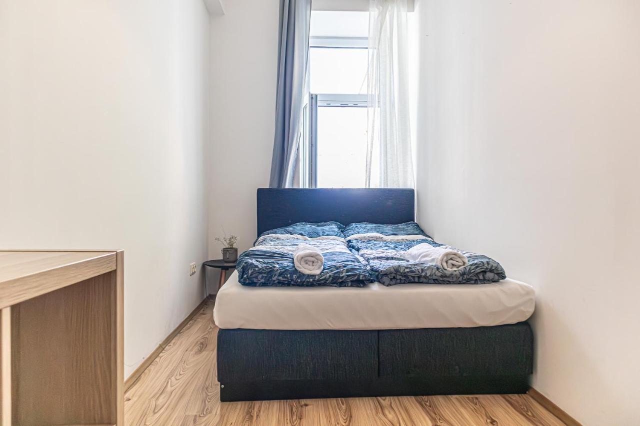 Attractive 1br And 1 Lr Comfortable Design, Great Location Vienna